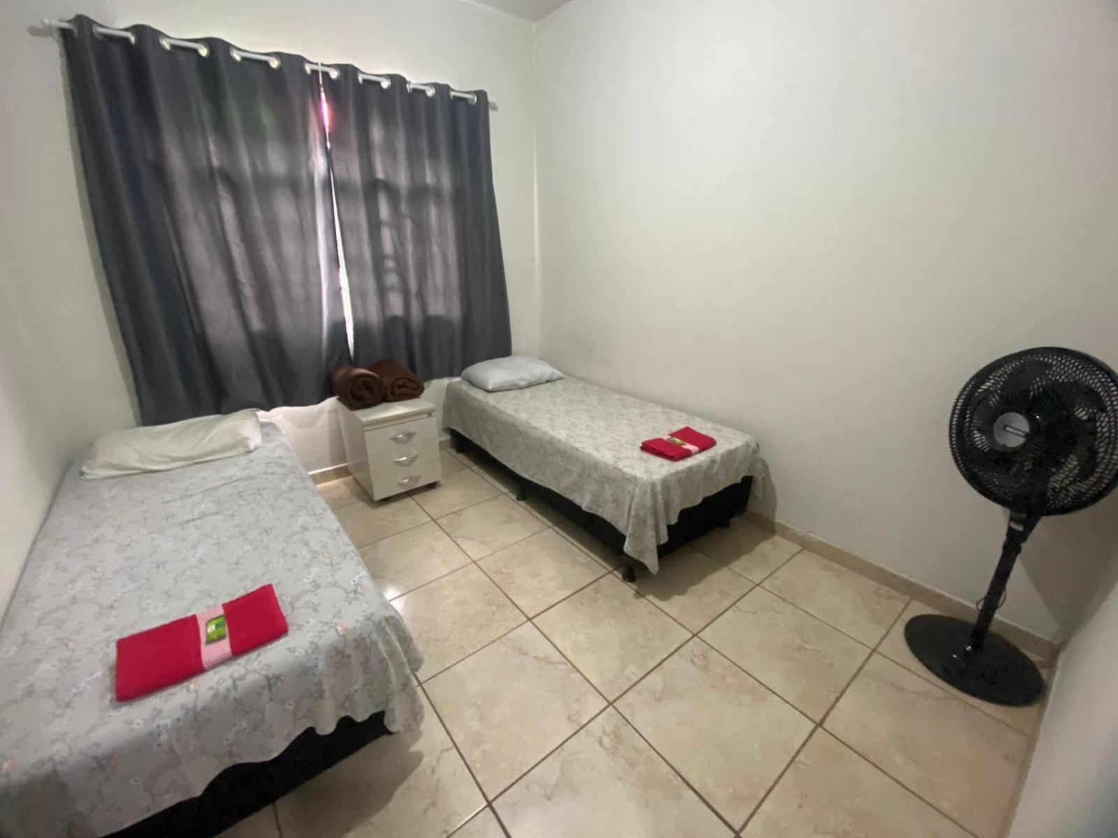 Casas De Temporadas - Hotel Recanto Do Sossego Uberlândia Kamer foto